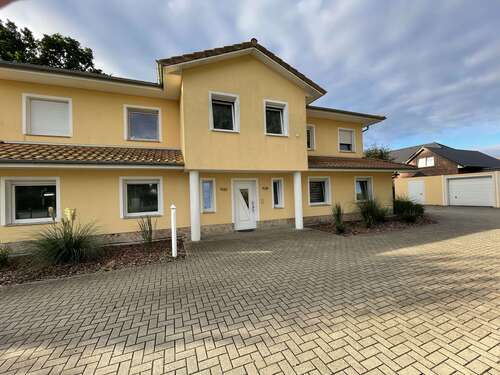 Foto - Wohnung zum Mieten in Geestland 689,00 € 69 m²