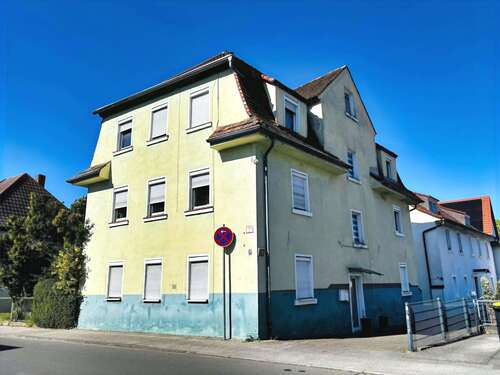Foto - Haus zum Kaufen in Haßfurt 299.000,00 € 242 m²