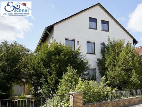 Foto - Haus zum Kaufen in Rüsselsheim-Königstädten 569.500,00 € 210.6 m²