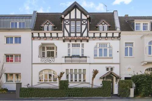 Foto - Haus zum Kaufen in Mülheim an der Ruhr 850.000,00 € 345 m²