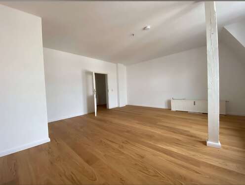 Foto - Wohnung zum Mieten in Zwickau 540,00 € 79.48 m²