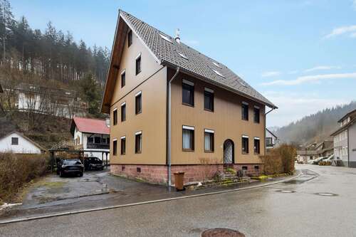 Foto - Haus zum Kaufen in Baiersbronn 369.000,00 € 295.77 m²