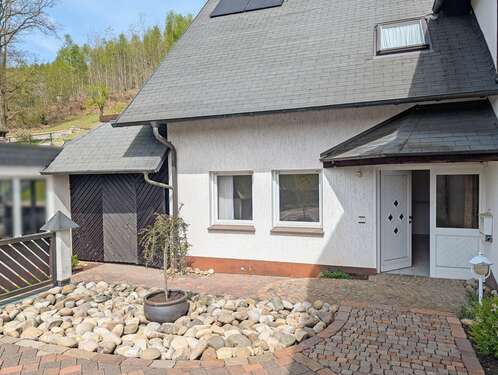 Foto - Haus zum Kaufen in Sundern (Sauerland) 258.000,00 € 136 m²