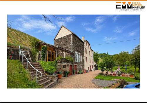Foto - Haus zum Kaufen in Neumagen-Dhron Dhron 370.000,00 € 285.14 m²