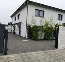 Haus zum Mieten in Nürnberg 1.850,00 € 125 m²