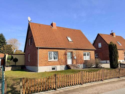 Foto - Haus zum Kaufen in Bliesdorf 299.000,00 € 102 m²