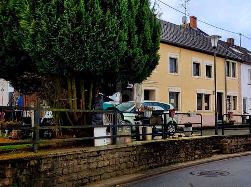 Foto - Haus zum Kaufen in Herforst 70.000,00 € 100 m²