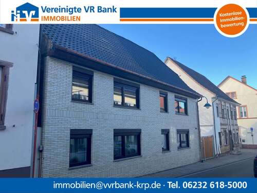Foto - Haus zum Kaufen in Grünstadt 280.000,00 € 155 m²