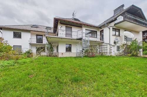 Foto - Haus zum Kaufen in Weilrod 699.000,00 € 328.31 m²