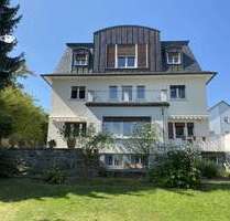 Haus zum Mieten in Hofheim am Taunus 3.000,00 € 230 m²