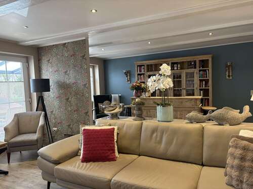 Foto - Haus zum Kaufen in Krummhörn 549.000,00 € 220 m²
