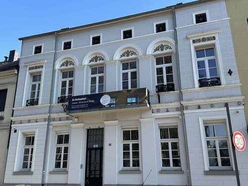 Foto - Haus zum Kaufen in Krefeld 920.000,00 € 475 m²