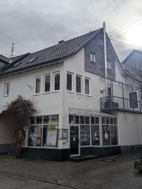Foto - Haus zum Mieten in Baden-Württemberg - Külsheim 1.400,00 € 200 m²