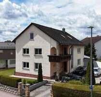 Haus zum Kaufen in Burglengenfeld 455.000,00 € 243.94 m² Haus zum Kaufen in Burglengenfeld 455.000,00 € 243.94 m²