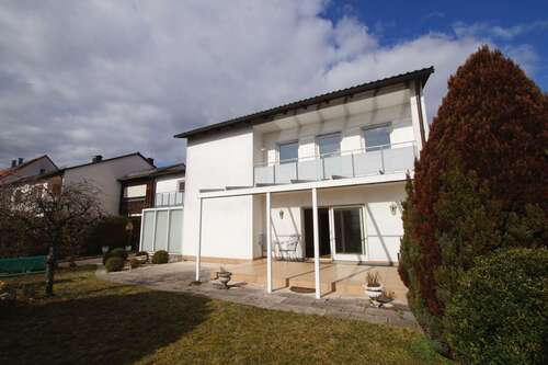 Foto - Haus zum Kaufen in Neumarkt in der Oberpfalz 645.000,00 € 175 m²