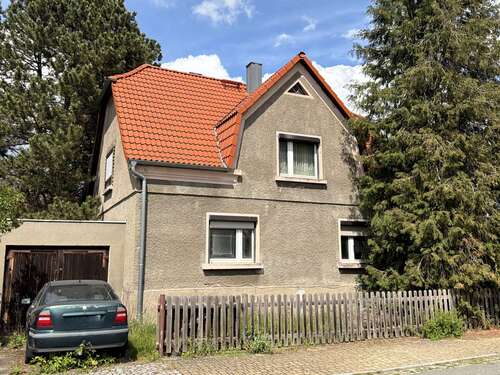 Foto - Haus zum Kaufen in Glaubitz 68.000,00 € 143 m²