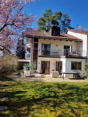 Foto - Haus zum Kaufen in Vaterstetten 1.295.000,00 € 185 m²