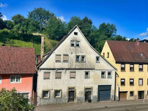 Foto - Haus zum Kaufen in Schwäbisch Hall 125.000,00 € 136 m²
