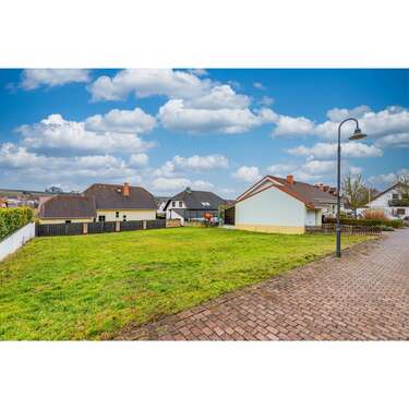 Foto - Grundstück zu verkaufen in Dexheim-Dalheim 158.745,00 € 557 m²