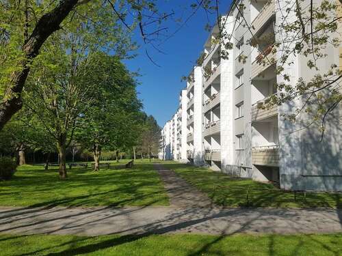 Foto - Wohnung zum Mieten in Hermsdorf 350,00 € 58.92 m²