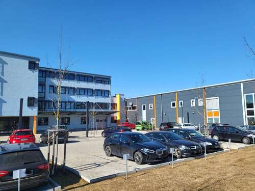 Foto - Halle in Augsburg 2.980,00 € 295 m²