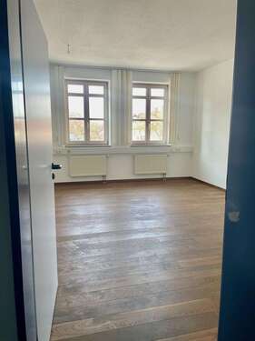 Foto - Büro in Dorfen 550,00 € 47 m² - 550,00&nbsp;EUR Kaltmiete, ca.&nbsp; 47,00&nbsp;m&sup2;