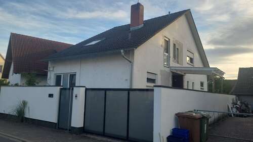 Foto - Haus zum Kaufen in Altlußheim 256.000,00 € 130.68 m²
