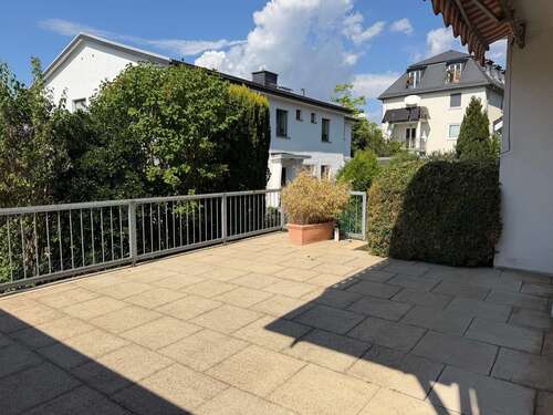 Foto - Haus zum Mieten in Königstein i. Ts. 1.950,00 € 154 m²