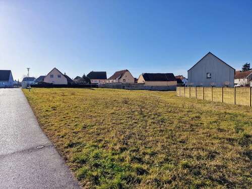 Foto - Grundstück zu verkaufen in Kabelsketal 96.360,00 € 876 m²