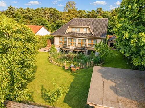Foto - Haus zum Kaufen in Blankenfelde-Mahlow 1.300.000,00 € 340 m²