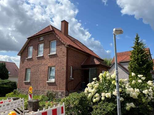 Foto - Haus zum Kaufen in Wennigsen (Deister) 230.000,00 € 127 m²