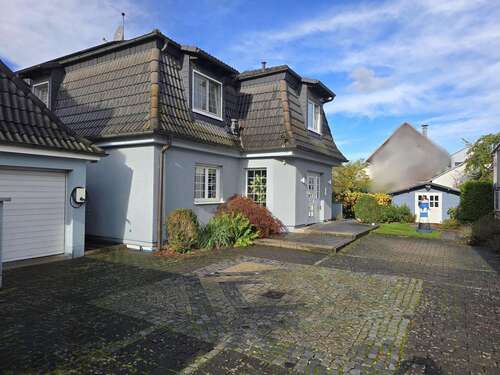 Foto - Haus zum Kaufen in Rodenbach 895.000,00 € 310 m²