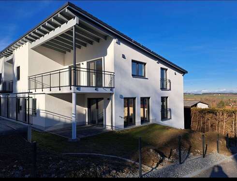 Foto - Wohnung zum Mieten in Eichendorf 990,00 € 120.31 m²