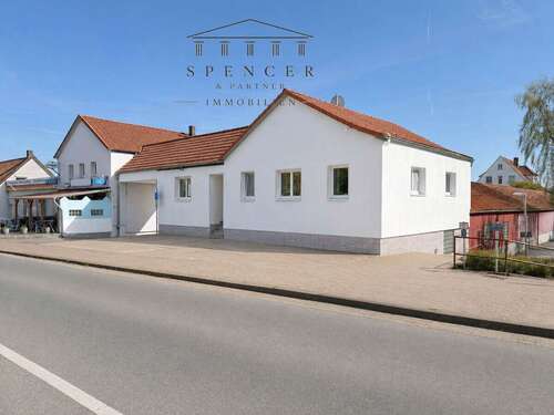 Foto - Haus zum Kaufen in Emmerthal 349.000,00 € 120 m²