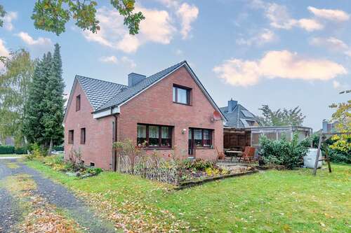 Foto - Haus zum Kaufen in Brackel 460.000,00 € 215 m²