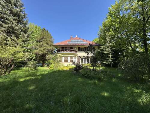 Foto - Haus zum Kaufen in Großschirma 999.000,00 € 1046 m²