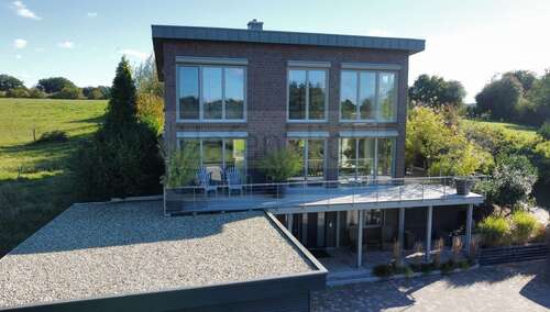 Foto - Haus zum Kaufen in Grebin 1.360.000,00 € 207.6 m²