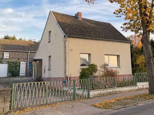 Foto - Haus zum Kaufen in Hennickendorf 359.000,00 € 100 m²