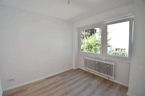 Foto - Wohnung zum Mieten in Düsseldorf 645,00 € 12.36 m²