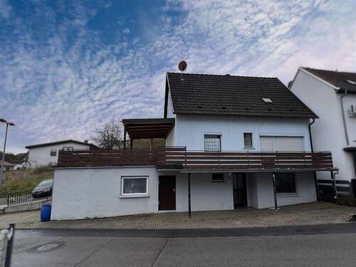 Foto - Haus zum Kaufen in Neckarbischofsheim 111.000,00 € 82 m²