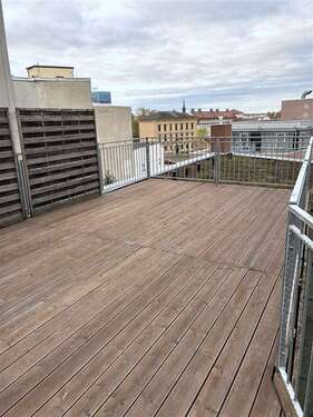 Foto - Wohnung zum Mieten in Sachsen-Anhalt - Halle 734,00 € 89.51 m²