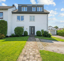 Haus zum Kaufen in Ratingen - Hösel 729.000,00 € 173 m²