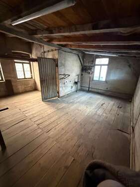 Foto - Halle in Stuttgart, Untertürkheim 200,00 € 35 m²