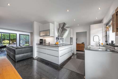 Foto - Haus zum Kaufen in Niederkrüchten 869.000,00 € 210 m²