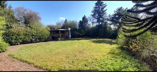 Foto - Haus zum Kaufen in Zetel 295.000,00 € 215 m²