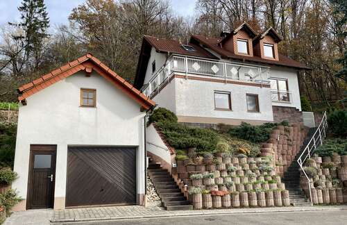 Foto - Haus zum Kaufen in Erzenhausen 445.000,00 € 190 m²