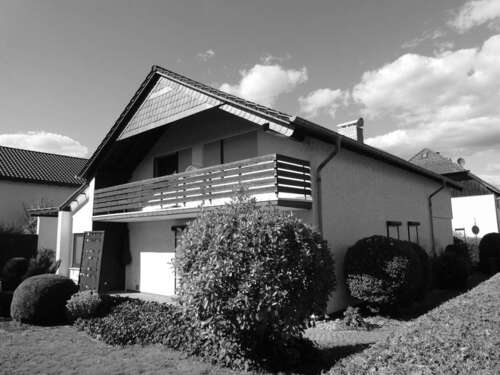 Foto - Haus zum Kaufen in Linsengericht 459.000,00 € 159 m²