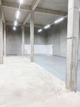 Foto - Halle in Überlingen 3.048,00 € 400 m²