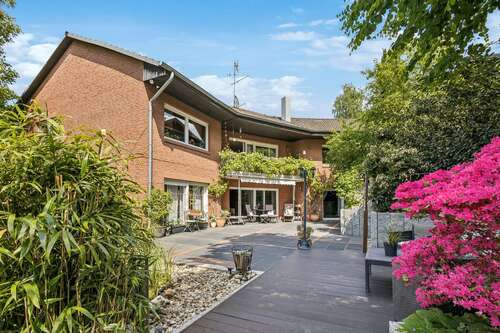 Foto - Haus zum Kaufen in Wietze 470.000,00 € 255 m²