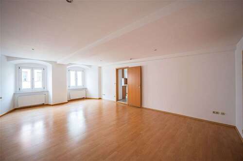 Foto - Wohnung zum Mieten in Deggendorf 738,00 € 82 m²